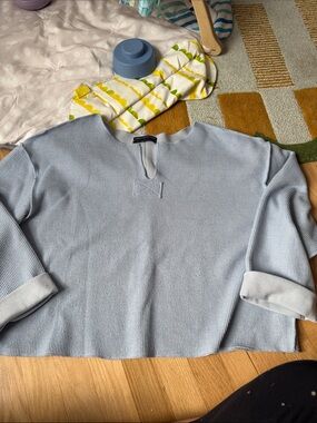 Urban Outfitters light blue boxy sweater size women’s small